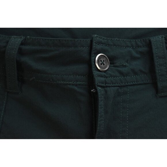 The North Face Mapleton Women's Shorts Size 12 Dark Green Nylon Stretch Cuffed - Picture 3 of 14